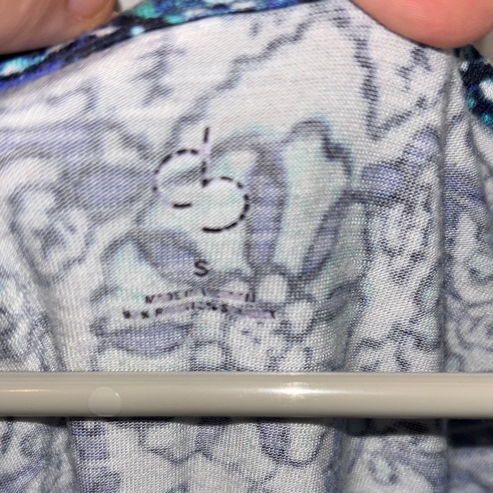 Blue Patterned Women's Top - Picture 2 of 7